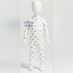 💕NWT SKIMS Sleep Unisex Long Sleeve Baby Onesie White Logo Hearts 18 months